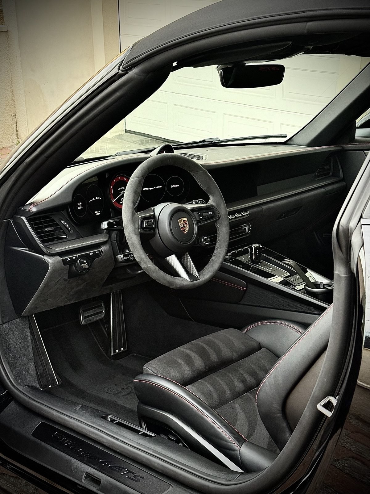 Porsche 911 Targa 4 GTS, habitacle